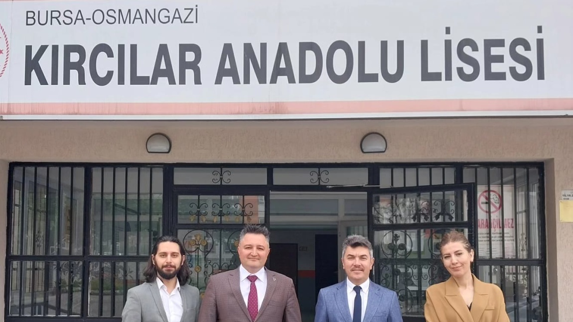 Osmangazi İlçe Milli Eğitim Müdürümüz Metin SEZER okulumuzu ziyaret etti. 